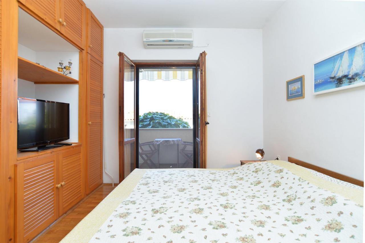 Apartment Milan 1174 Pula Exterior photo